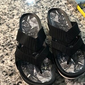 BareTraps Black Strappy Thong Sandals